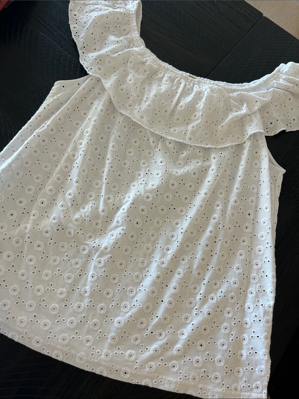 Democracy White Eyelet Off-Shoulder Bliuse with elastic neckline SZ XL